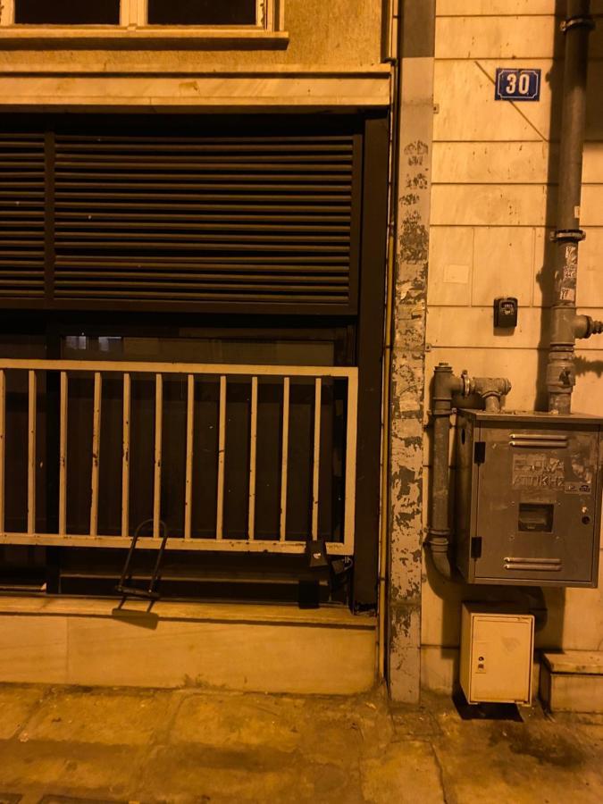 Cozy Lux Studio At Attiki Metro Apartment Athens Exterior photo